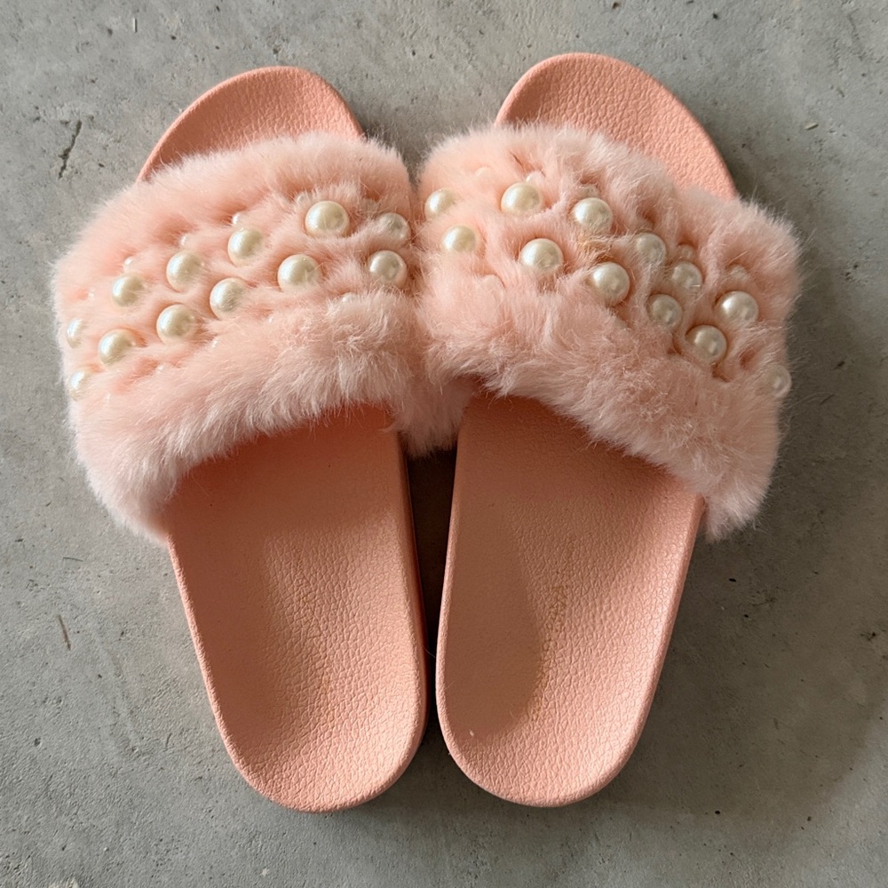 Pink Furry Slides with Pearl Accents